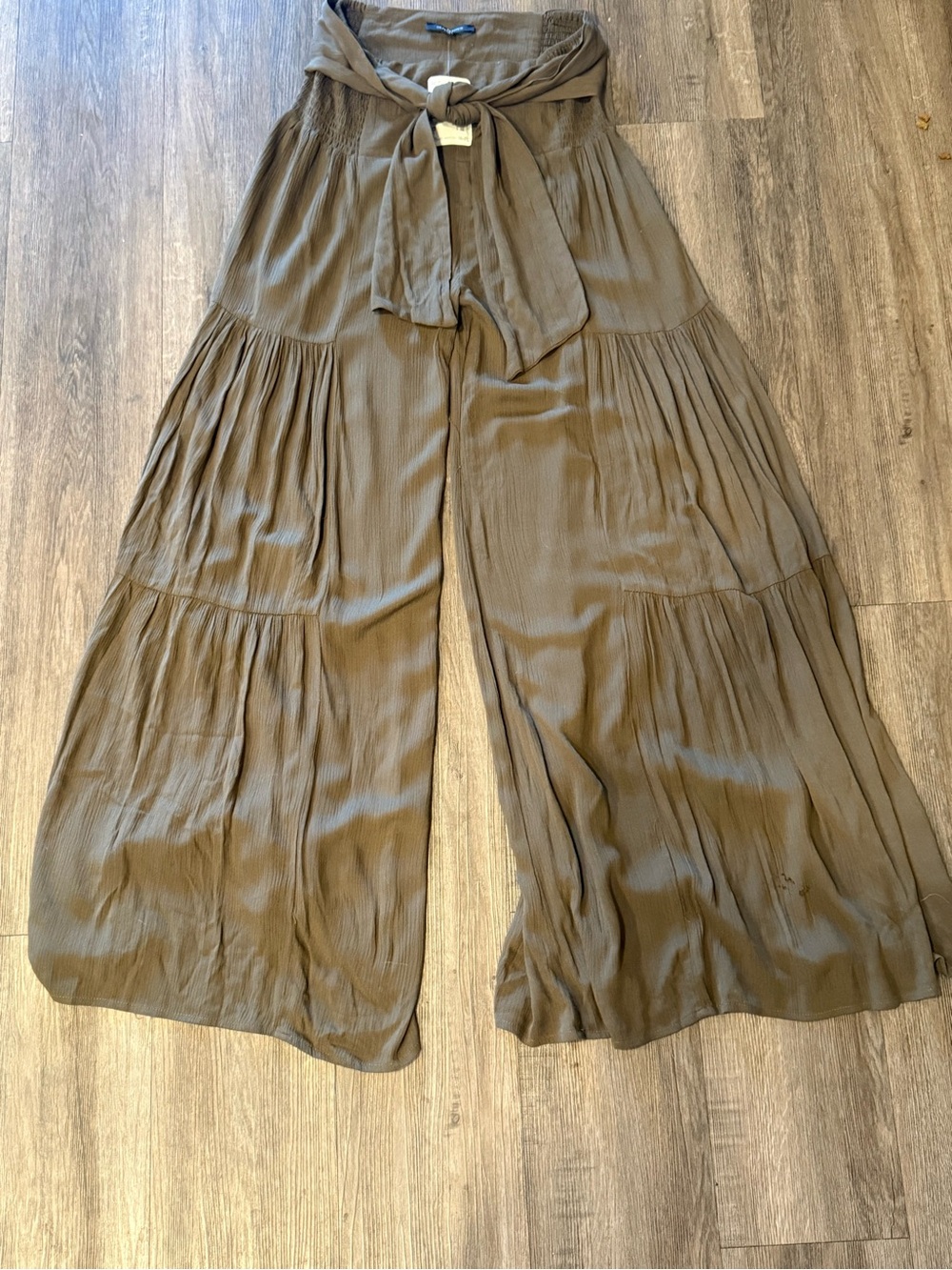 Olivaceous Olive Wide-Leg Tiered Tie-Waist Pants